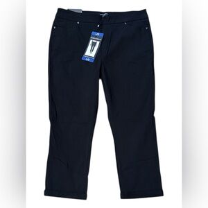 Mario Serrani Women's Black Capris